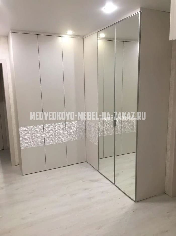 Нестандартная мебель на заказ в Медведково
